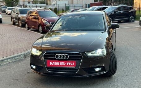 Audi A4, 2012 год, 1 260 000 рублей, 4 фотография