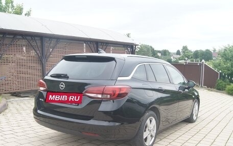 Opel Astra K, 2018 год, 1 490 000 рублей, 2 фотография