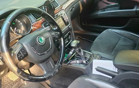 Skoda Superb III рестайлинг, 2010 год, 830 000 рублей, 4 фотография