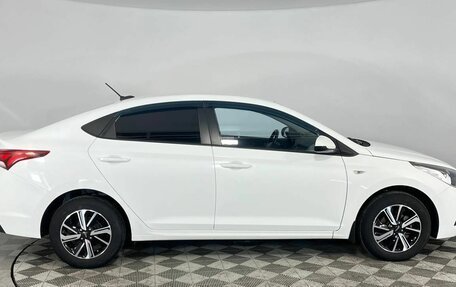 Hyundai Solaris II рестайлинг, 2017 год, 1 100 000 рублей, 4 фотография