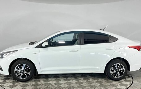 Hyundai Solaris II рестайлинг, 2017 год, 1 100 000 рублей, 8 фотография