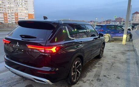 Mitsubishi Outlander, 2021 год, 4 200 000 рублей, 6 фотография