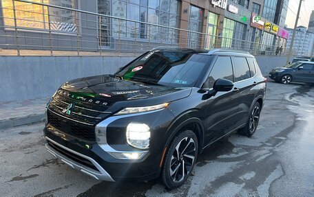 Mitsubishi Outlander, 2021 год, 4 200 000 рублей, 9 фотография
