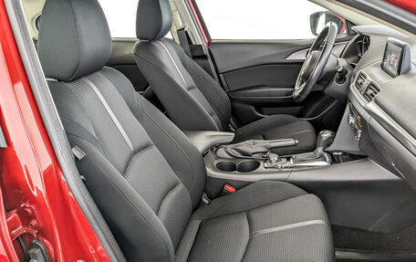Mazda 3, 2018 год, 1 500 000 рублей, 23 фотография