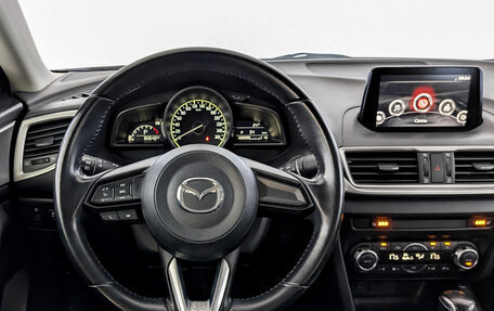 Mazda 3, 2018 год, 1 500 000 рублей, 21 фотография