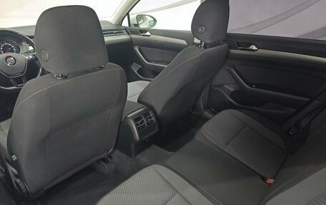Volkswagen Passat B8 рестайлинг, 2016 год, 1 580 000 рублей, 17 фотография