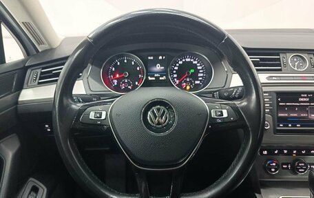 Volkswagen Passat B8 рестайлинг, 2016 год, 1 580 000 рублей, 14 фотография