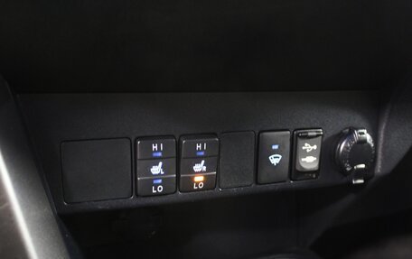 Toyota RAV4, 2017 год, 2 120 000 рублей, 13 фотография