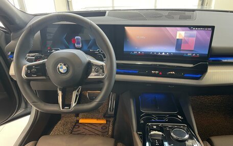 BMW 5 серия, 2024 год, 7 390 000 рублей, 15 фотография