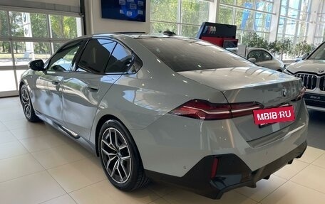 BMW 5 серия, 2024 год, 7 390 000 рублей, 9 фотография