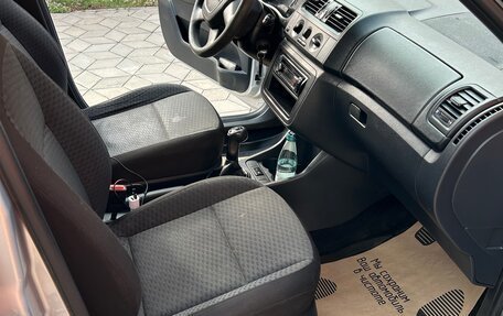 Skoda Fabia II, 2012 год, 535 000 рублей, 3 фотография