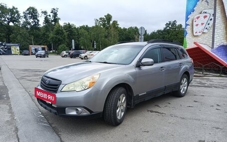 Subaru Outback IV рестайлинг, 2010 год, 900 000 рублей, 3 фотография