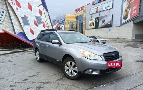 Subaru Outback IV рестайлинг, 2010 год, 900 000 рублей, 2 фотография