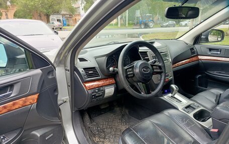 Subaru Outback IV рестайлинг, 2010 год, 900 000 рублей, 11 фотография