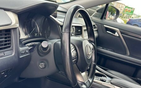 Lexus RX IV рестайлинг, 2018 год, 4 800 000 рублей, 26 фотография