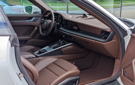 Porsche 911, 2024 год, 18 400 000 рублей, 5 фотография
