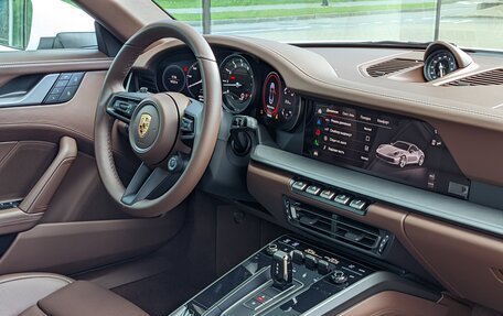 Porsche 911, 2024 год, 18 400 000 рублей, 6 фотография