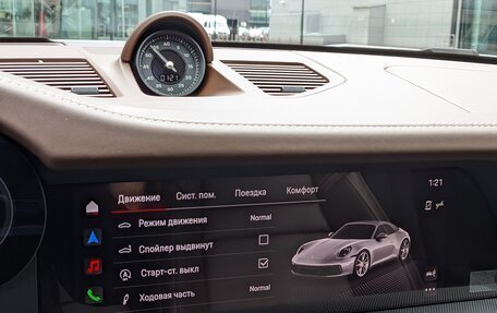 Porsche 911, 2024 год, 18 400 000 рублей, 23 фотография