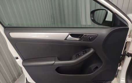 Volkswagen Jetta VI, 2015 год, 1 049 000 рублей, 14 фотография