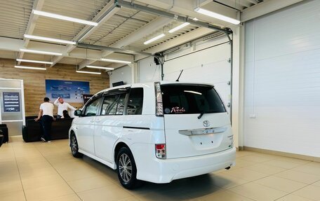 Toyota ISis I, 2011 год, 1 549 000 рублей, 4 фотография