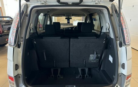 Toyota ISis I, 2011 год, 1 549 000 рублей, 19 фотография