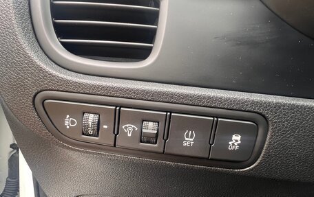 KIA Rio IV, 2018 год, 1 175 000 рублей, 14 фотография