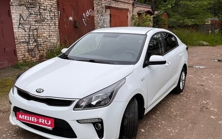 KIA Rio IV, 2018 год, 1 175 000 рублей, 2 фотография