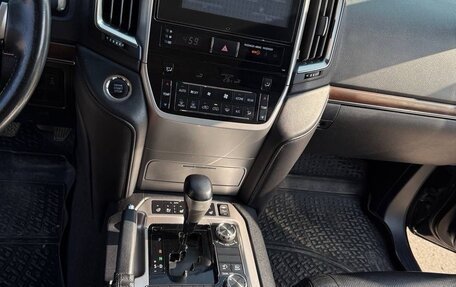 Toyota Land Cruiser 200, 2015 год, 5 100 000 рублей, 10 фотография