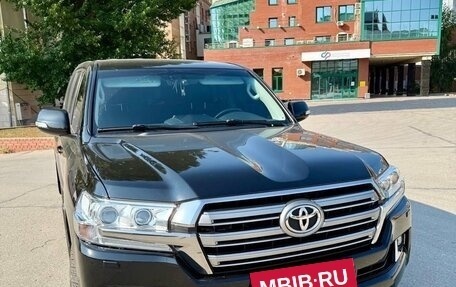 Toyota Land Cruiser 200, 2015 год, 5 100 000 рублей, 2 фотография