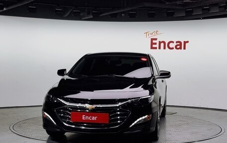 Chevrolet Malibu IX, 2022 год, 1 070 000 рублей, 2 фотография
