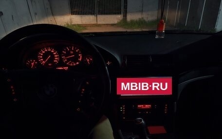 BMW 5 серия, 1999 год, 830 000 рублей, 24 фотография