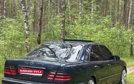 Mercedes-Benz E-Класс, 2002 год, 499 999 рублей, 6 фотография