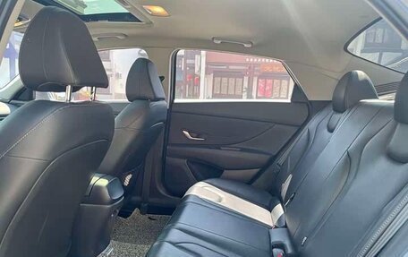 Hyundai Elantra, 2021 год, 1 100 000 рублей, 13 фотография