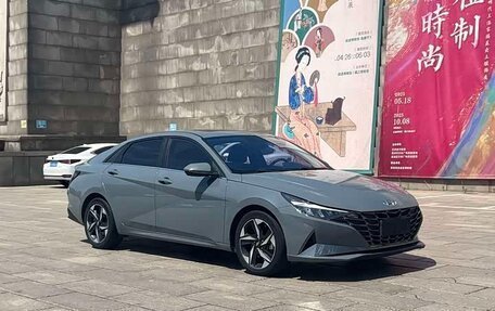 Hyundai Elantra, 2021 год, 1 100 000 рублей, 3 фотография