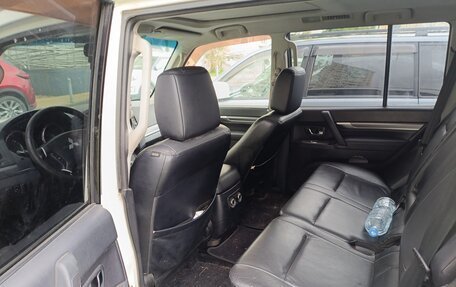 Mitsubishi Pajero IV, 2011 год, 1 830 000 рублей, 1 фотография