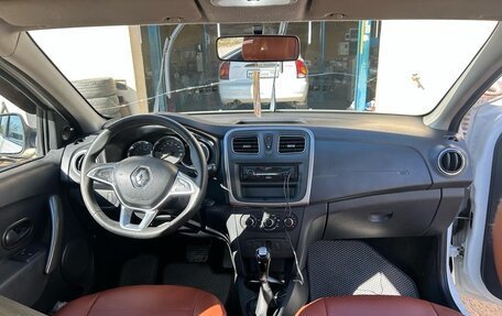 Renault Logan II, 2019 год, 900 000 рублей, 1 фотография