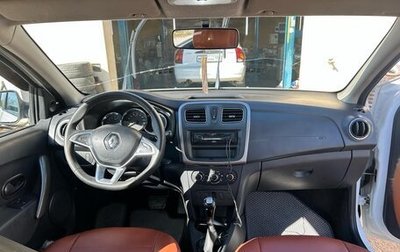 Renault Logan II, 2019 год, 900 000 рублей, 1 фотография