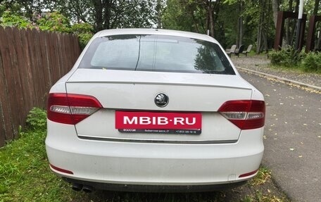 Skoda Superb III рестайлинг, 2013 год, 1 090 000 рублей, 3 фотография