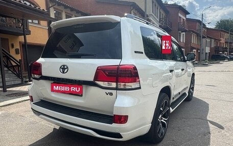 Toyota Land Cruiser 200, 2018 год, 6 750 000 рублей, 7 фотография