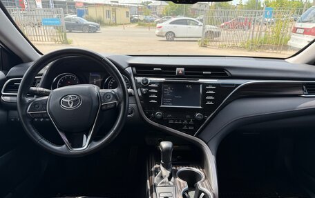 Toyota Camry, 2018 год, 2 850 000 рублей, 7 фотография