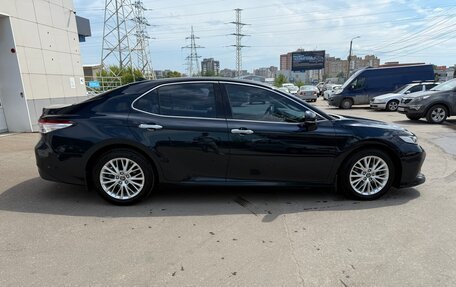 Toyota Camry, 2018 год, 2 850 000 рублей, 3 фотография