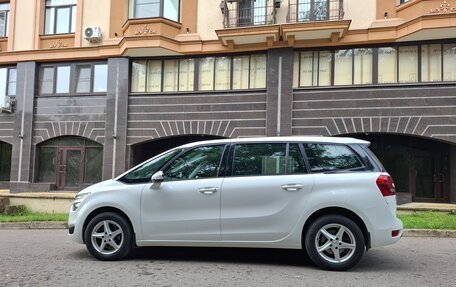 Citroen C4 Picasso II рестайлинг, 2018 год, 1 800 000 рублей, 7 фотография