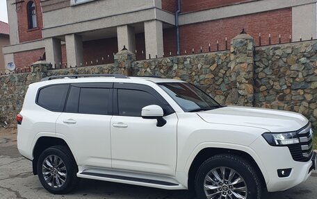 Toyota Land Cruiser, 2023 год, 10 000 000 рублей, 4 фотография