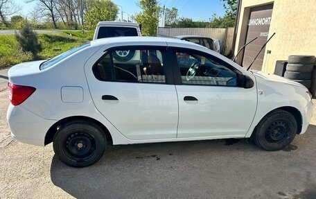 Renault Logan II, 2019 год, 900 000 рублей, 6 фотография