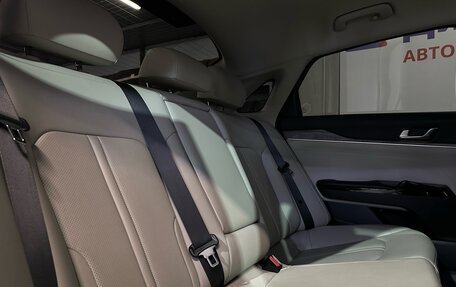 KIA K5, 2021 год, 3 040 000 рублей, 24 фотография