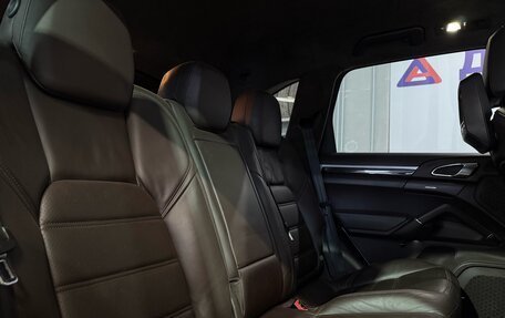 Porsche Cayenne III, 2011 год, 1 890 000 рублей, 27 фотография