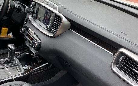 KIA Sorento III Prime рестайлинг, 2018 год, 3 300 000 рублей, 13 фотография