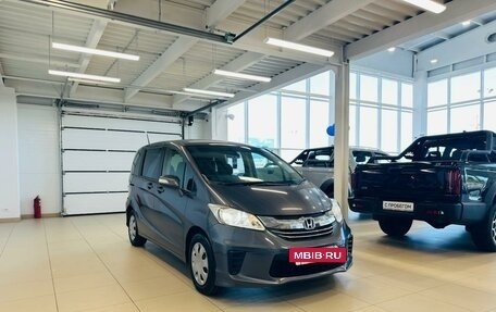 Honda Freed I, 2016 год, 1 279 000 рублей, 8 фотография