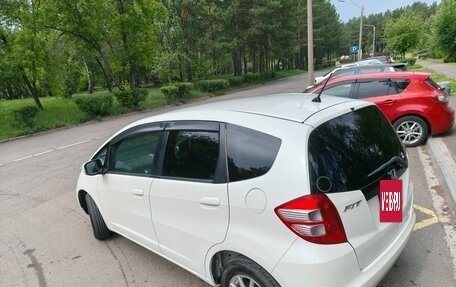 Honda Fit III, 2009 год, 850 000 рублей, 8 фотография