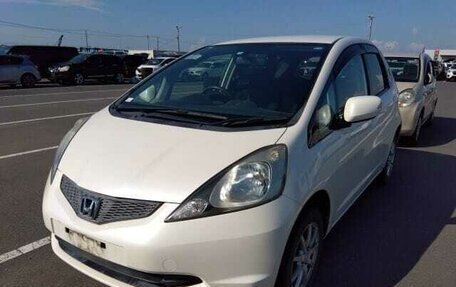 Honda Fit III, 2009 год, 850 000 рублей, 20 фотография